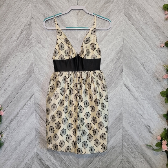 Milly Silk Starburst Deep Plunge Mini Dress Size 2 - Picture 1 of 10